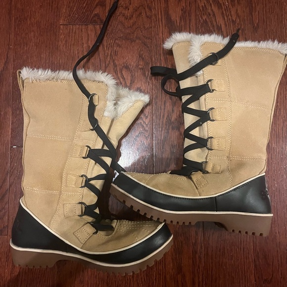 Sorel Tivoli II Winter Boot - Picture 2 of 7